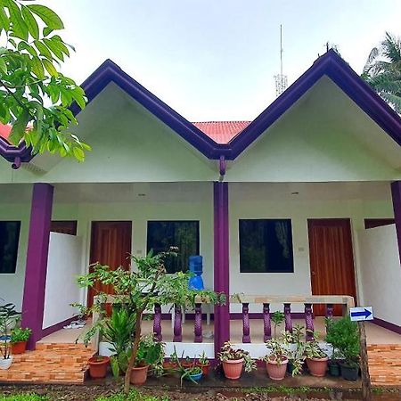 Sj Pabua Travellers Inn Мамбахао Экстерьер фото